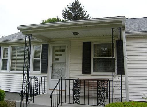 2nd image of 54 Woodland St