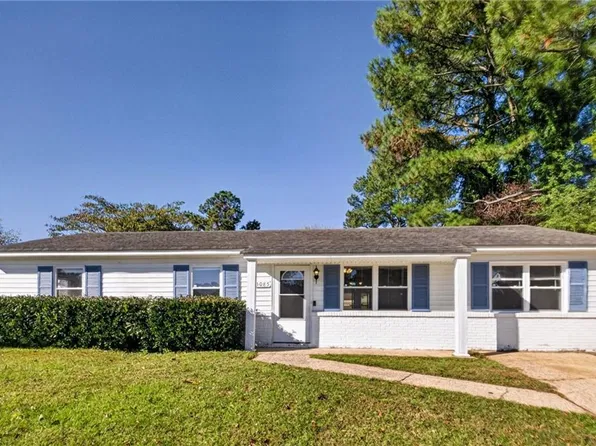 3085 Kenelm Dr, Chesapeake, VA 23323