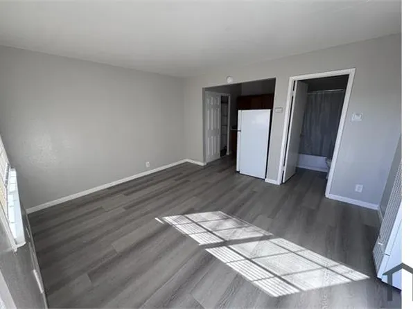 7975 Macarthur Blvd, Oakland, CA 94605