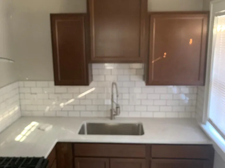 3016 N Robinson Ave #5 — Photo 6