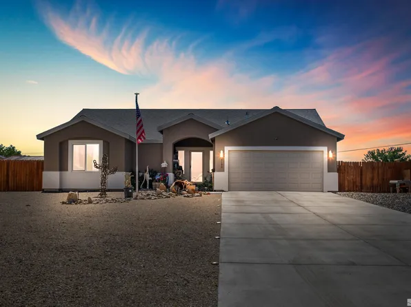 3190 E Bristlecone Ln, Silver Springs, NV 89429