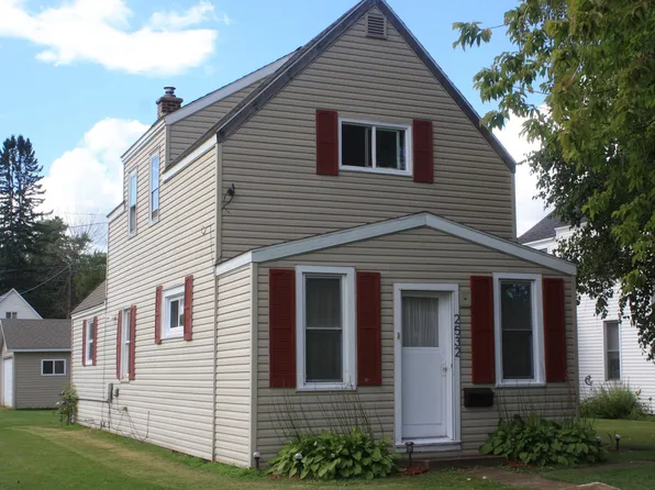 2532 E 6th St, Superior, WI 54880