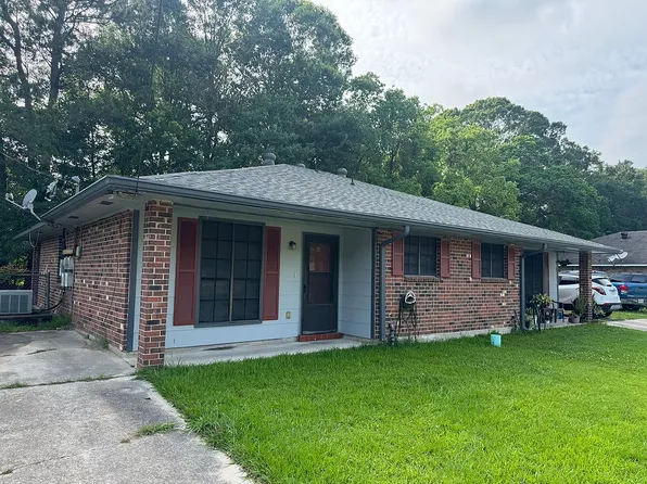 1207 Plaza Dr, Clinton, LA 70714