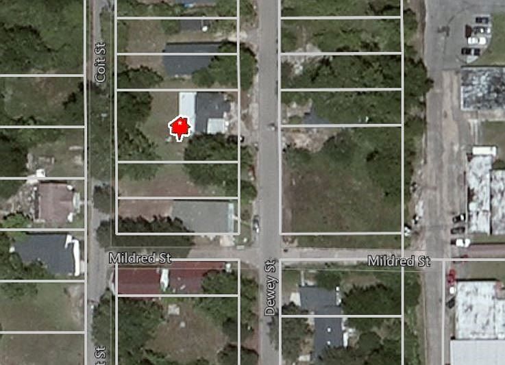 2nd image of 1206 Dewey St