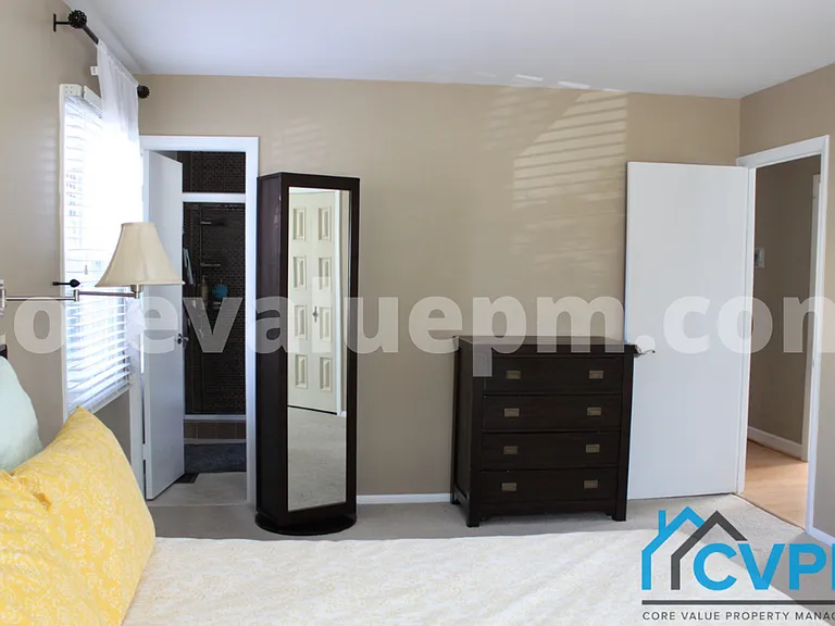 1771 Crofton Pkwy — Photo 15