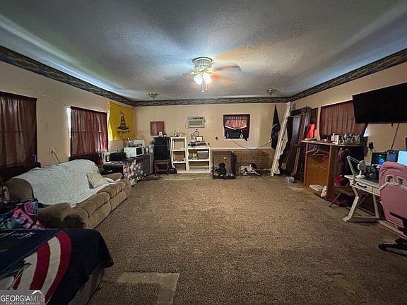 5th image of 52 Brenda Rd