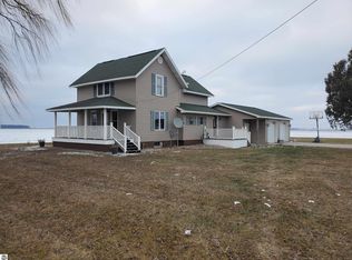 8410 N Baldwin Rd, Saint Louis, MI 48880