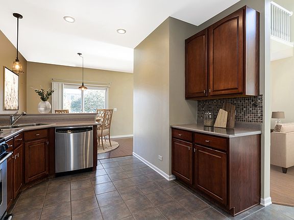 5th image of 129 E Haines Dr #129