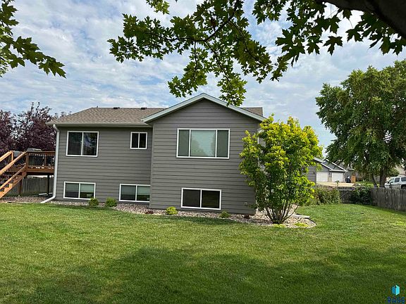 2nd image of 5813 W Teem St