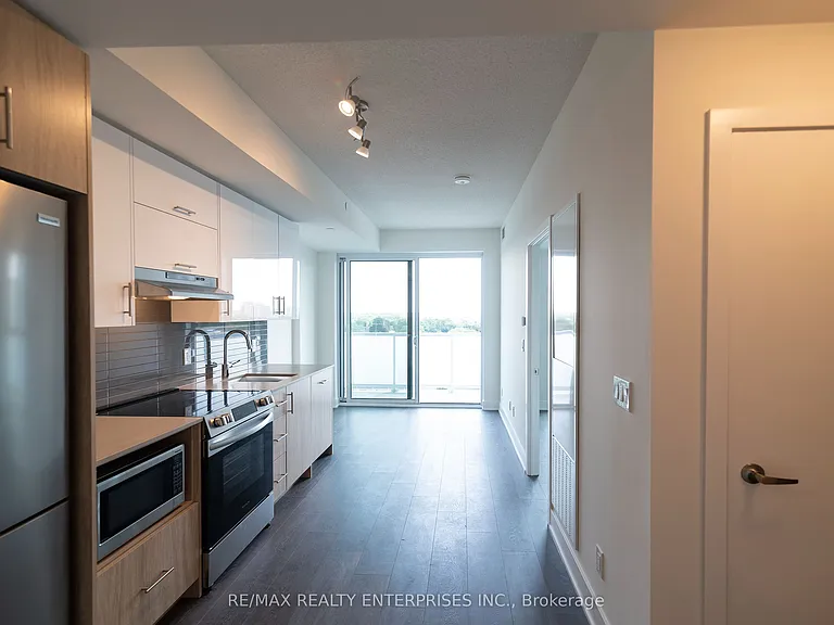 188 Fairview Mall Dr #908 — Photo 7