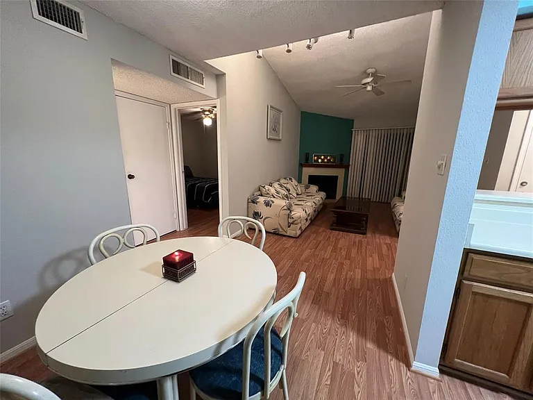2120 El Paseo St #310 — Photo 16