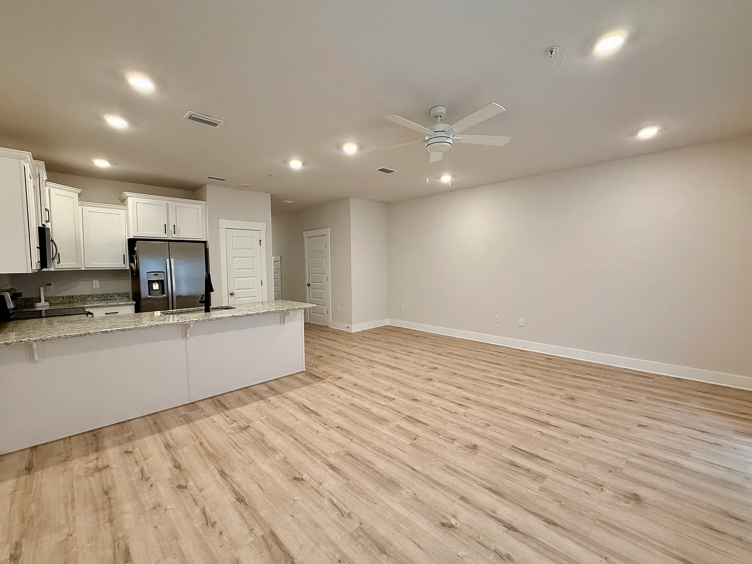 Pensacola Townhome — Photo 4