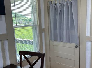 272 Charles St, Clyde, NC 28721