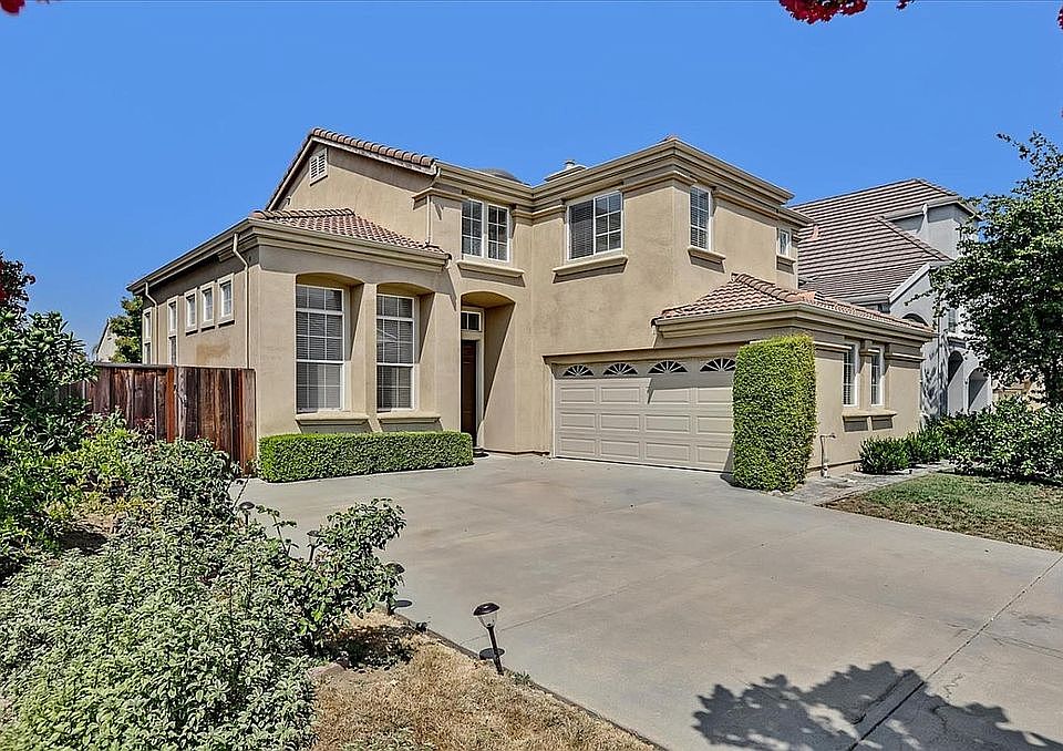 1st image of 4031 Louvre Ave
