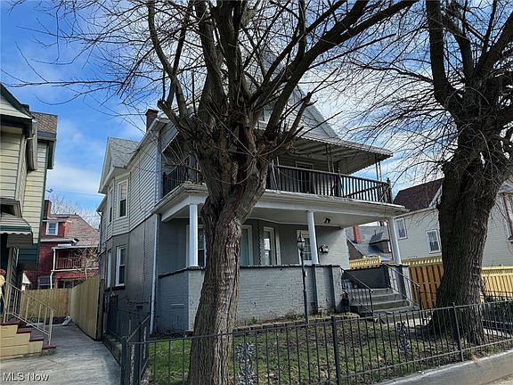 2nd image of 1405 E 95th St