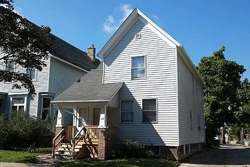 323 N 30th St photo 1