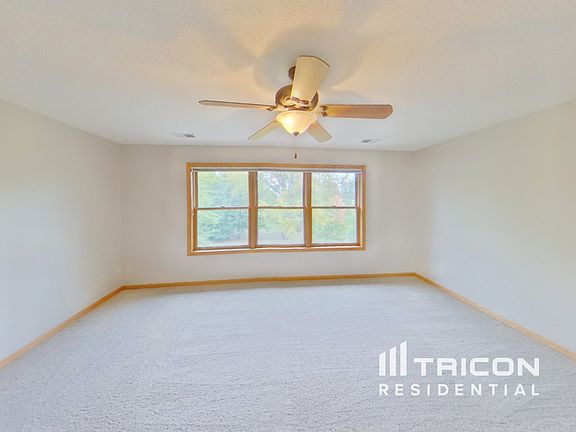 5th image of 2661 116th Ave NE