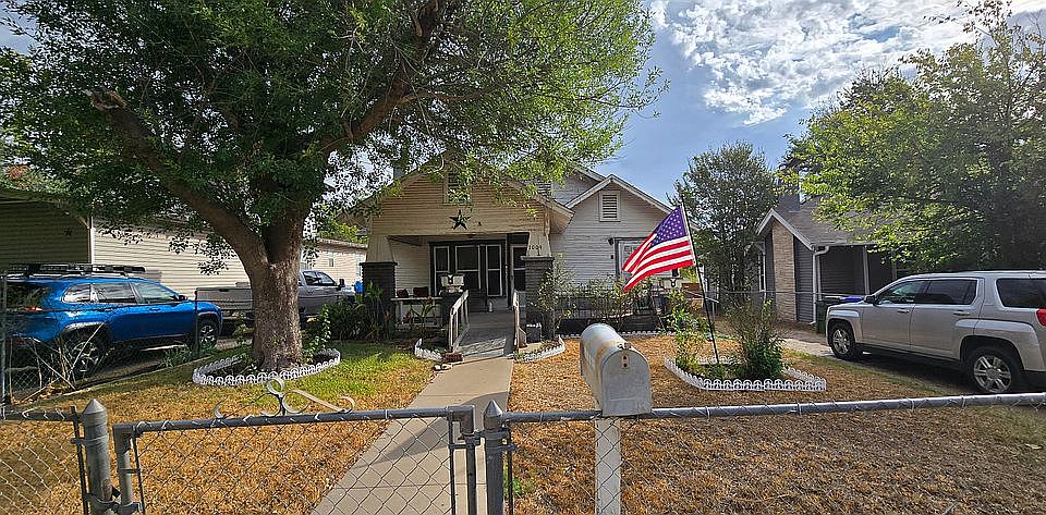 1st image of 1009 N 22nd St