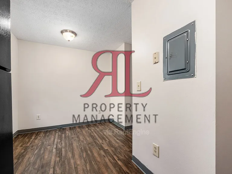 5524 Kenneylane Blvd — Photo 16