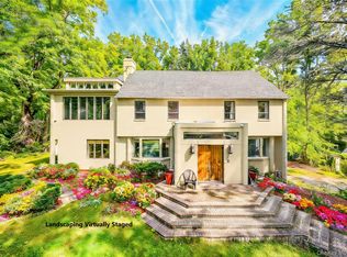 6 The Maples, Roslyn, NY 11576