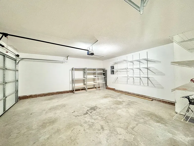 3529 Bent Trace Dr — Photo 21