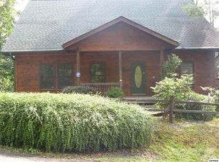 5248 Riversong Way, Sevierville, TN 37876