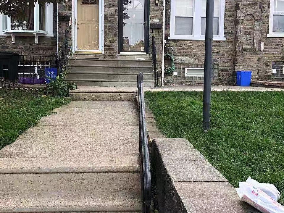 1st image of 3506 Chippendale Ave