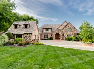 1720 Lake Alvamar Dr, Lawrence, KS 66047