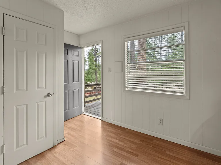 100 Apache Hills Dr #B — Photo 11