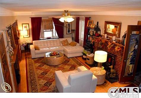 Family Room.jpg