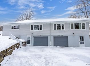 1090 Stolle Rd, Elma, NY 14059