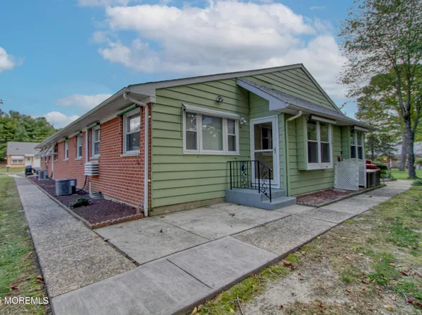 24 Independence Parkway #C, Whiting, NJ 08759