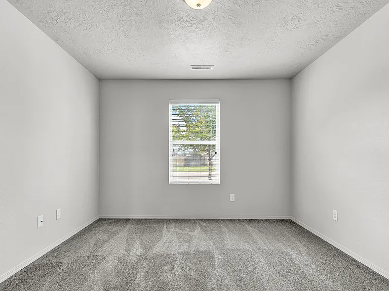 2232 N Greenville Ave — Photo 22