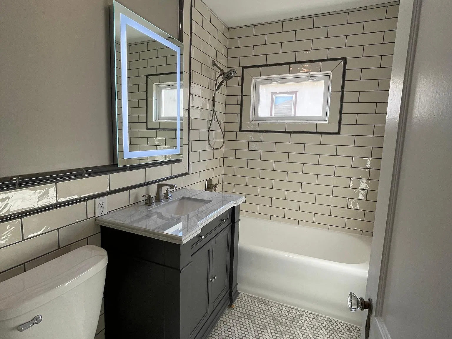 2 bed, 1395 sqft, $2,495 — Photo 3