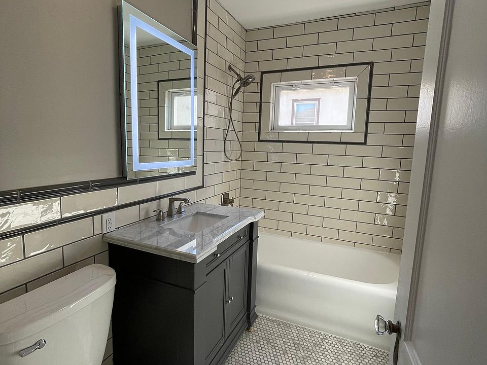 Recently renovated bath with spa-like finishes!