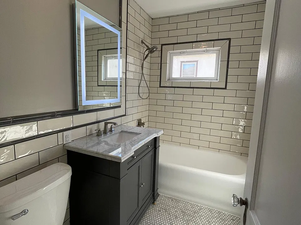 Recently renovated bath with spa-like finishes!