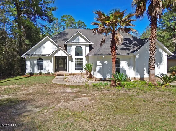 8328 Pine Cone Dr, Gautier, MS 39553