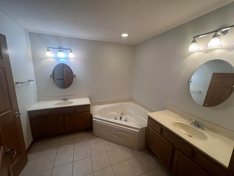 810 S Moreland Rd #810 — Photo 13
