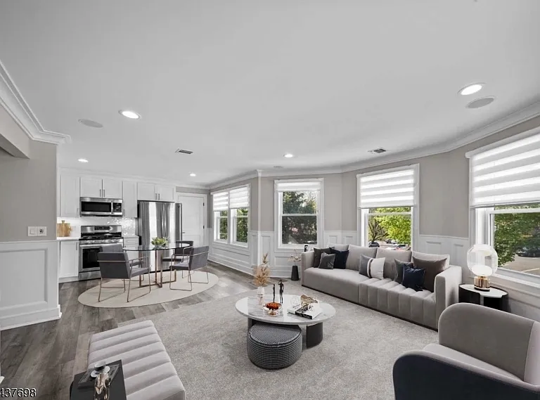 21 Valley Ave — Photo 3