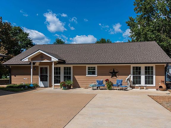 2nd image of 541 County Road 4385