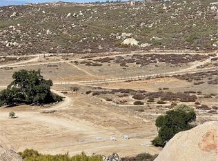 1718 Milpas Rd, Hemet, CA 92544