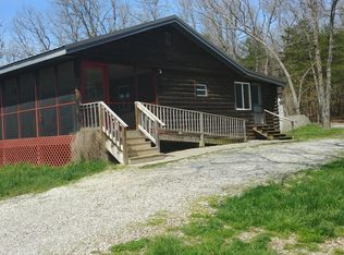 1596 Highway T, Bolivar, MO 65613