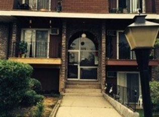 1075 Valley Ln #5-304, Hoffman Estates, IL 60169