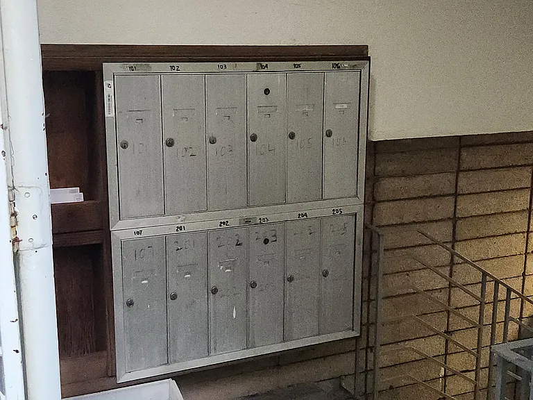 Building Mailboxes