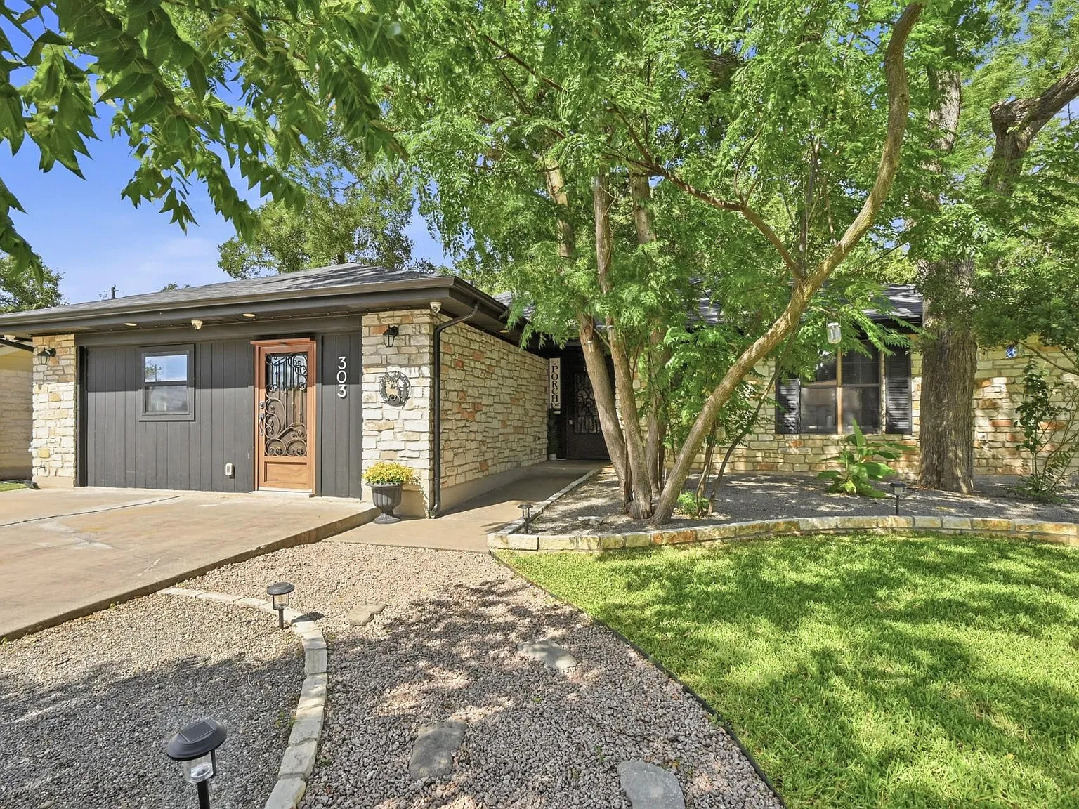 3 bed, 2.0 bath, 2034 sqft, $2,500 — Photo 3