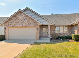 1744 Brock Cir, Sycamore, IL 60178