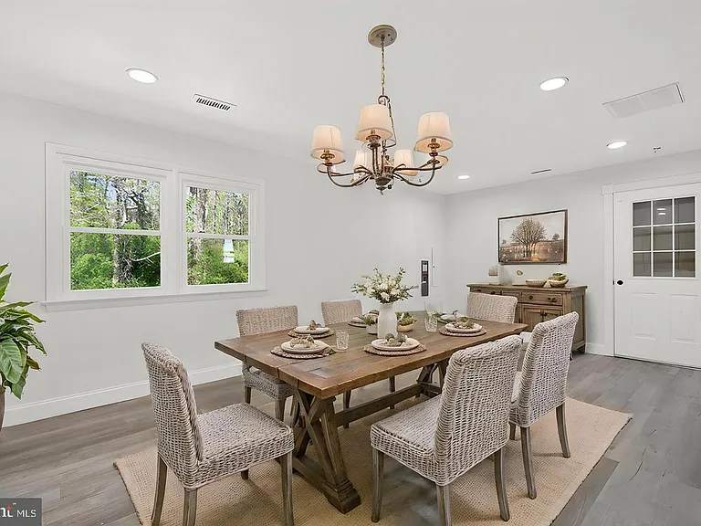 45278 Cove Manor Rd — Photo 10