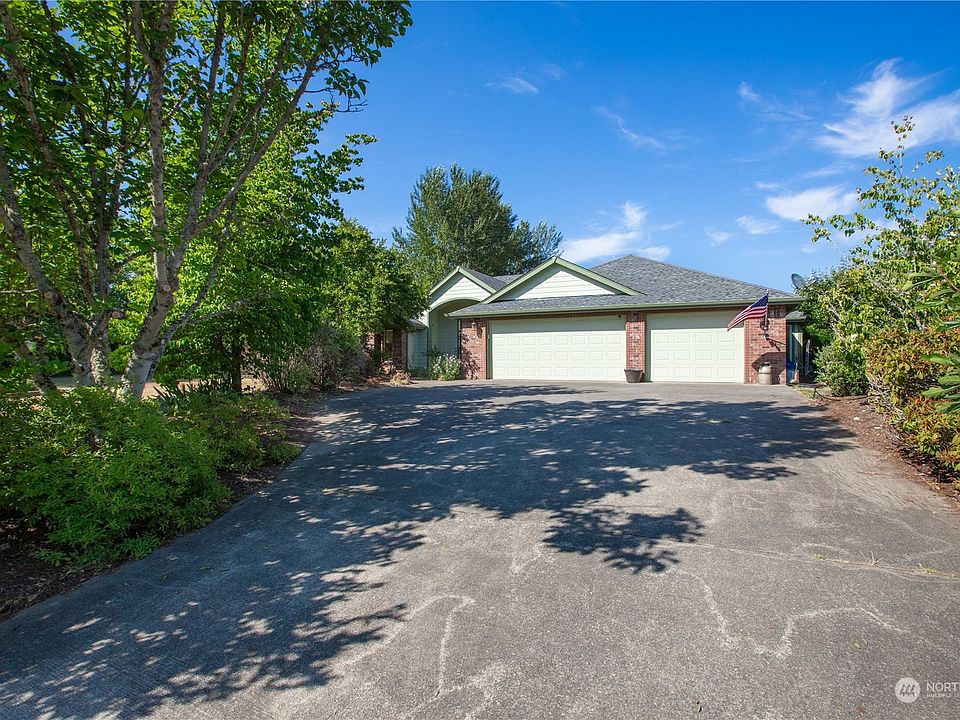 1st image of 3308 29th Avenue NE