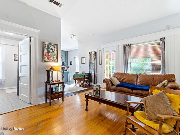 2nd image of 1589 Parsons Pl APT 10