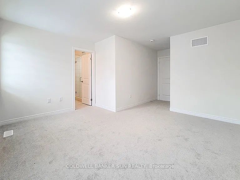 82 Pinot Cres — Photo 13